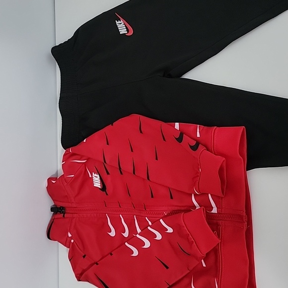 Nike Jogging suit set - Picture 1 of 6